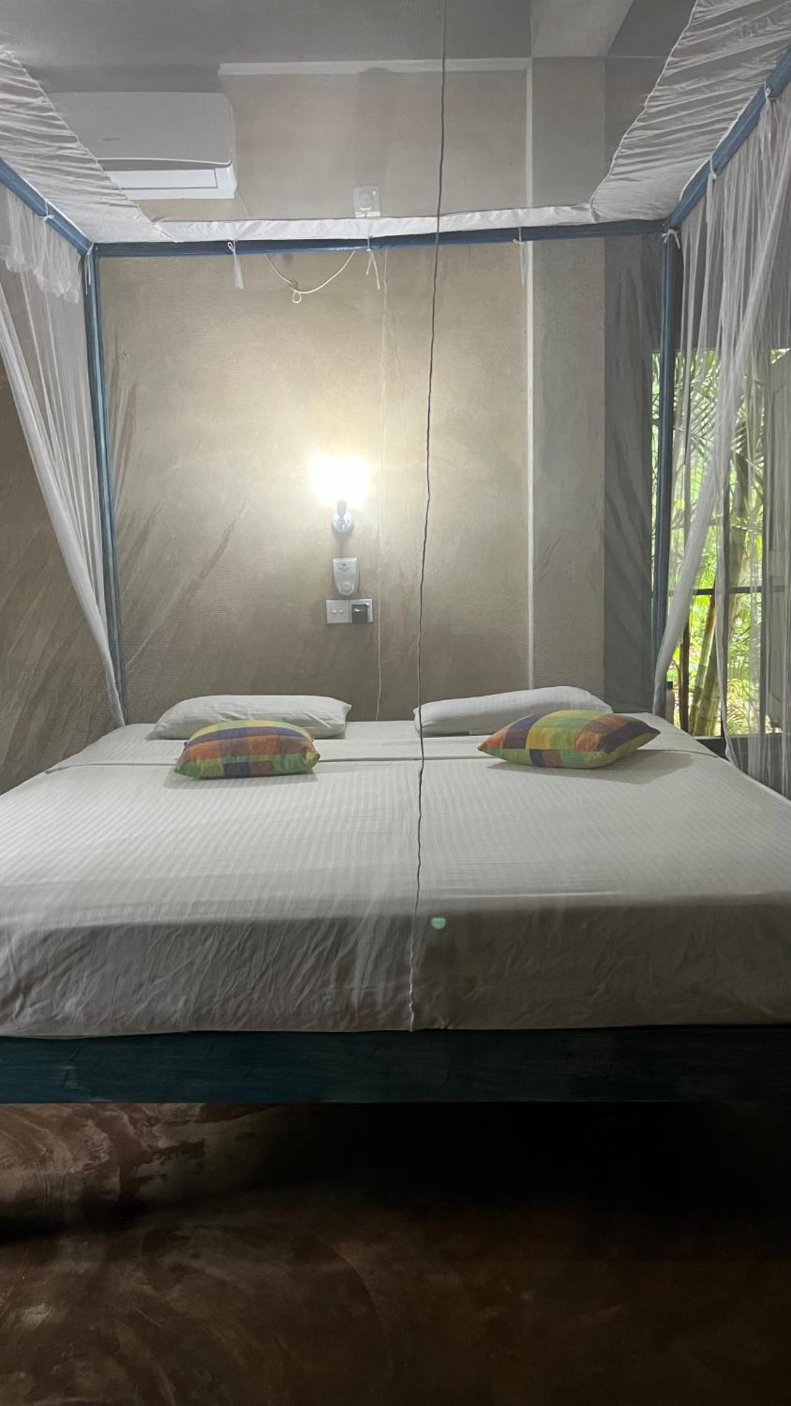 Kataragama Homestay エクステリア 写真