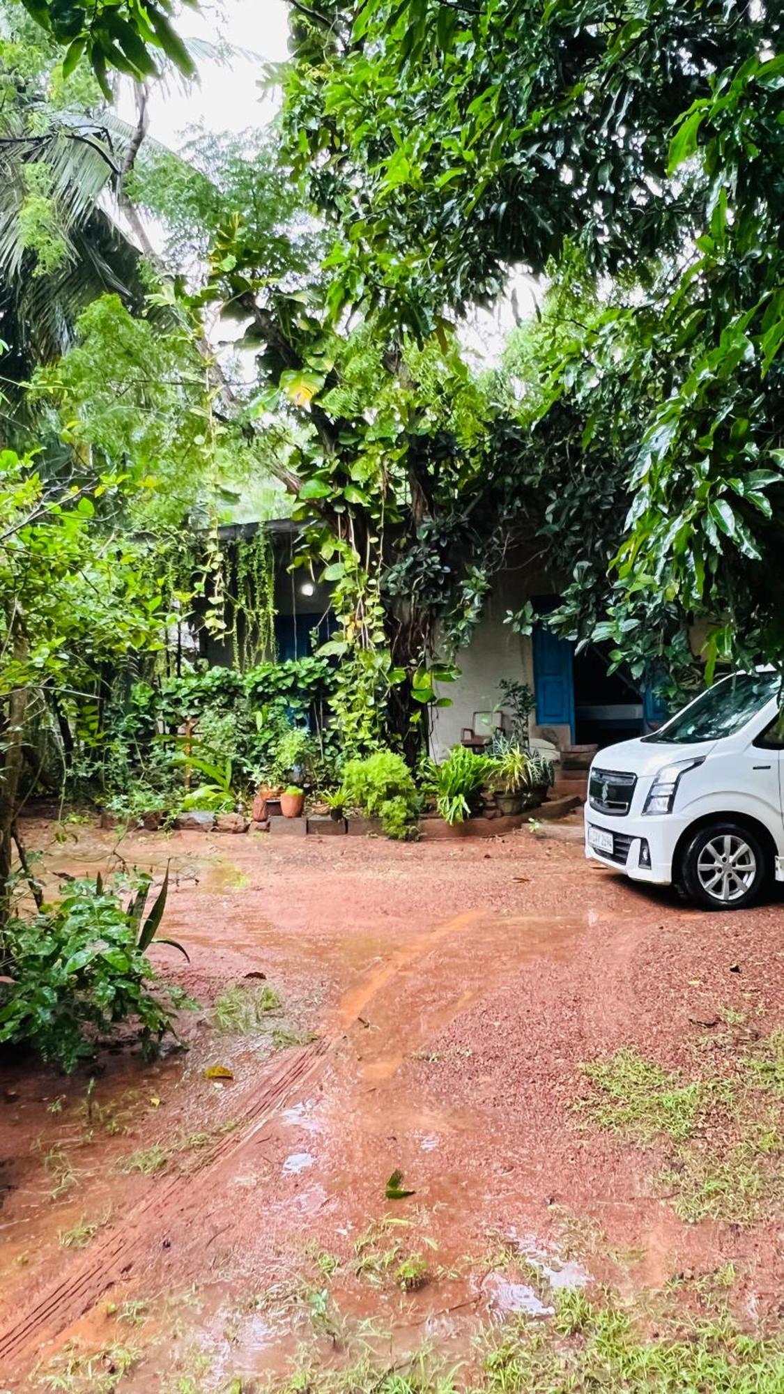 Kataragama Homestay エクステリア 写真